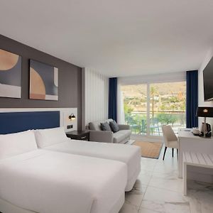Twin Room Sofa Bed Balcony Mountain View